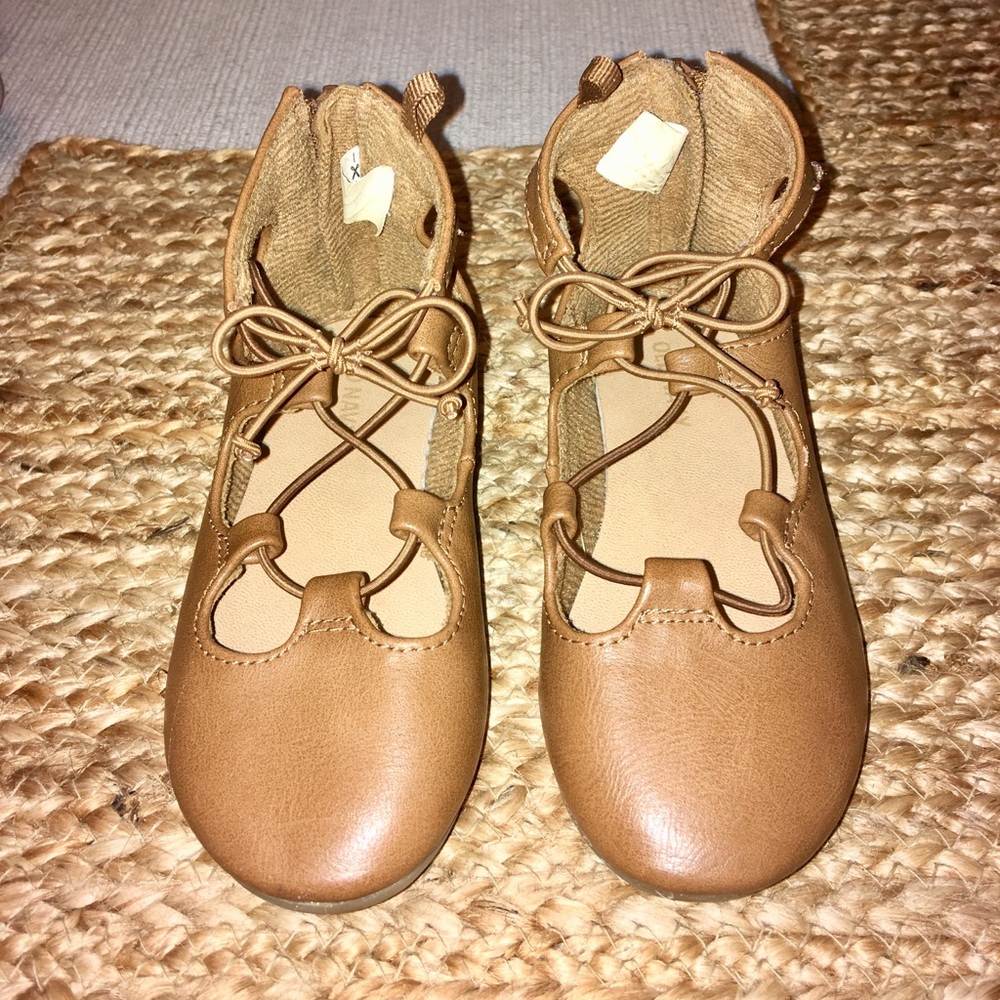 Girls Old Navy sandal